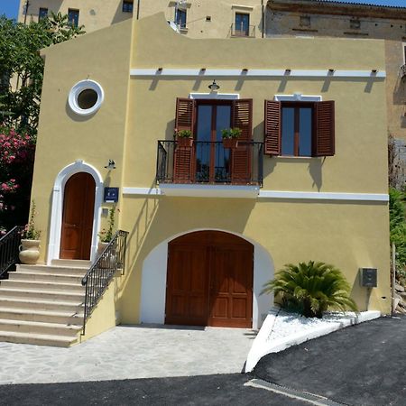 Porta Marina Guest Rooms Scalea Exterior photo