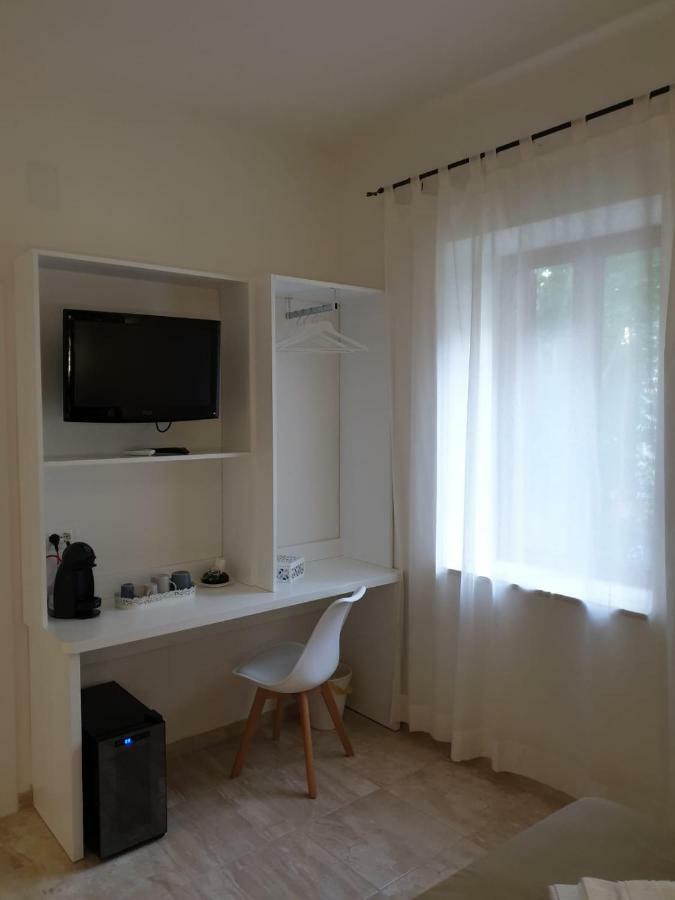 Porta Marina Guest Rooms Scalea Exterior photo
