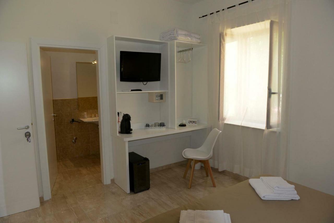 Porta Marina Guest Rooms Scalea Exterior photo
